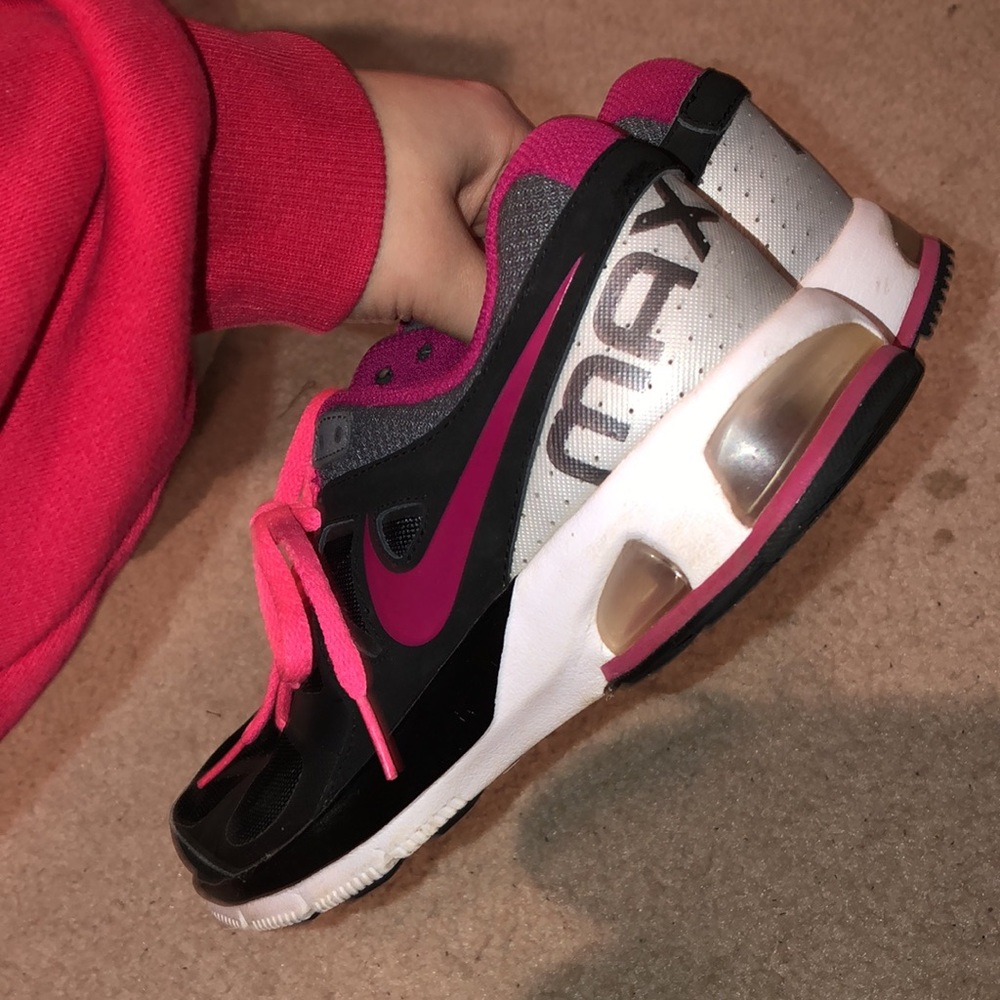 Nike Max Pink-Grey Running Shoes
